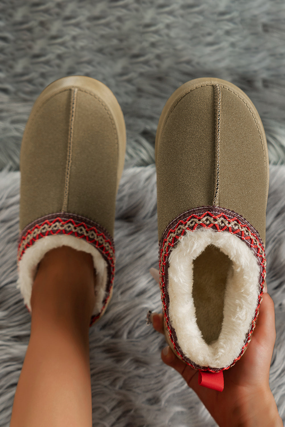 Black Faux Suede Embroidered Detail Plush Lined Platform Slippers
